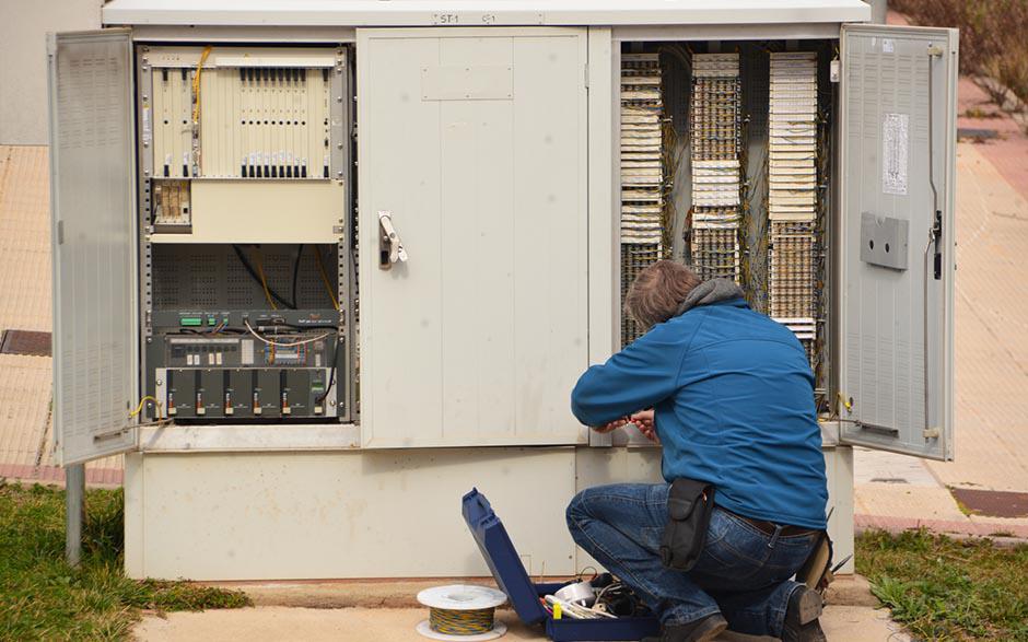 électricien installateur Saclas