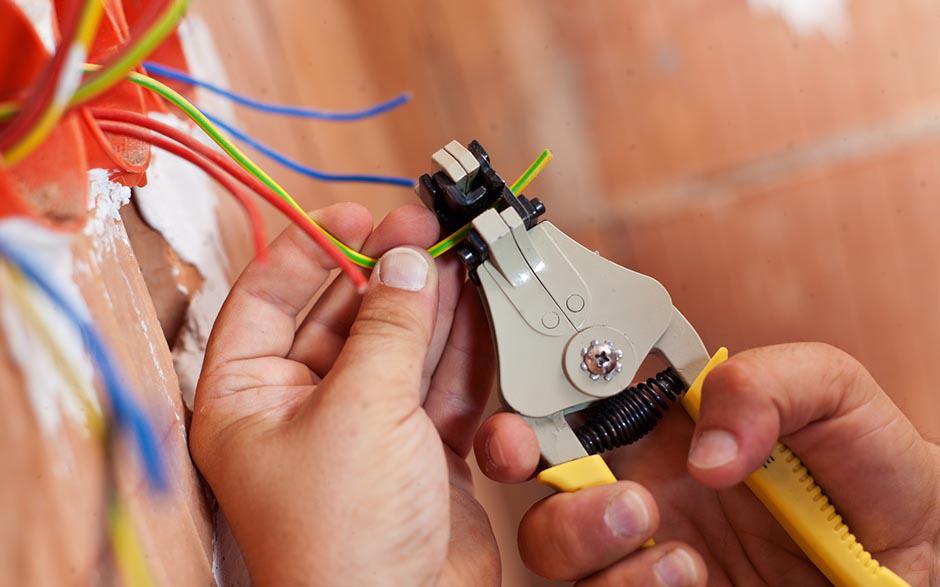électricien installateur Saclas